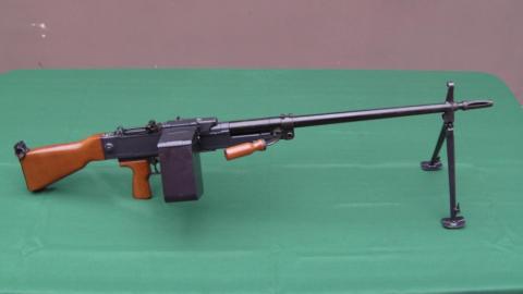 UK 59 Semi  7,62 x 54 R, samonabíjecí puška
